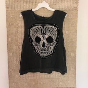 Mesh and lace embroidered skull muscle tee